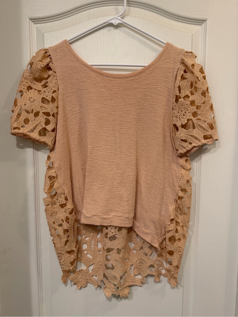 everleigh Crochet-Back Short Sleeve Tunic - Peach